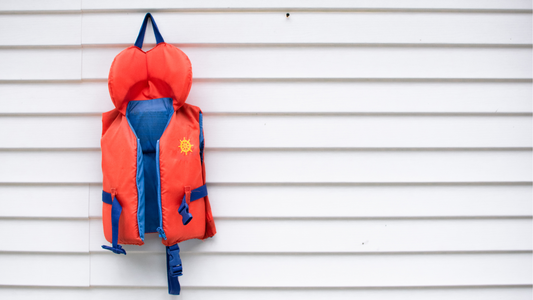 Basic Safety For Boaters, Kayakers, Paddleboarders (SUP) Motorized and Non-Motorized Watercraft